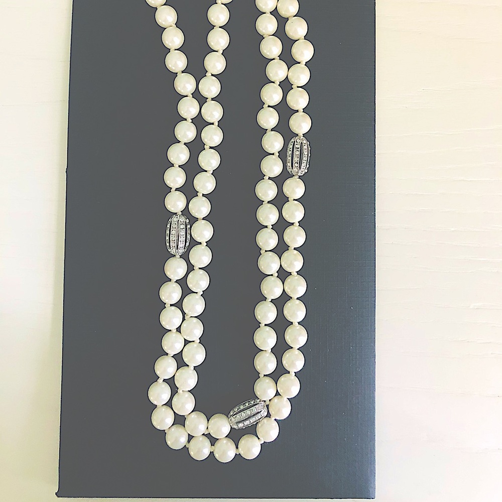 Ralph Lauren pearl necklace w silver rhinestones